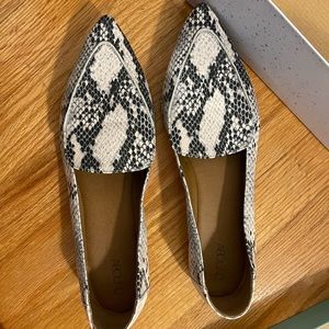 Abound Snakeskin Flat